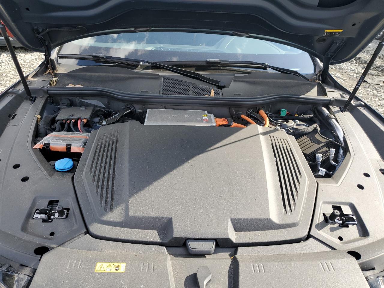 2024 Audi Q8 E-Tron Sportback Premium Plus VIN: WA1CABGE4RB055585 Lot: 82671455