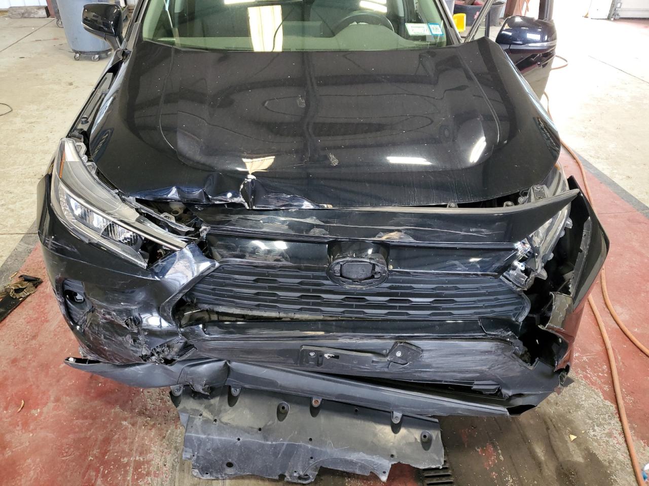 2021 Toyota Rav4 Xle VIN: JTMP1RFV0MD076318 Lot: 86268495