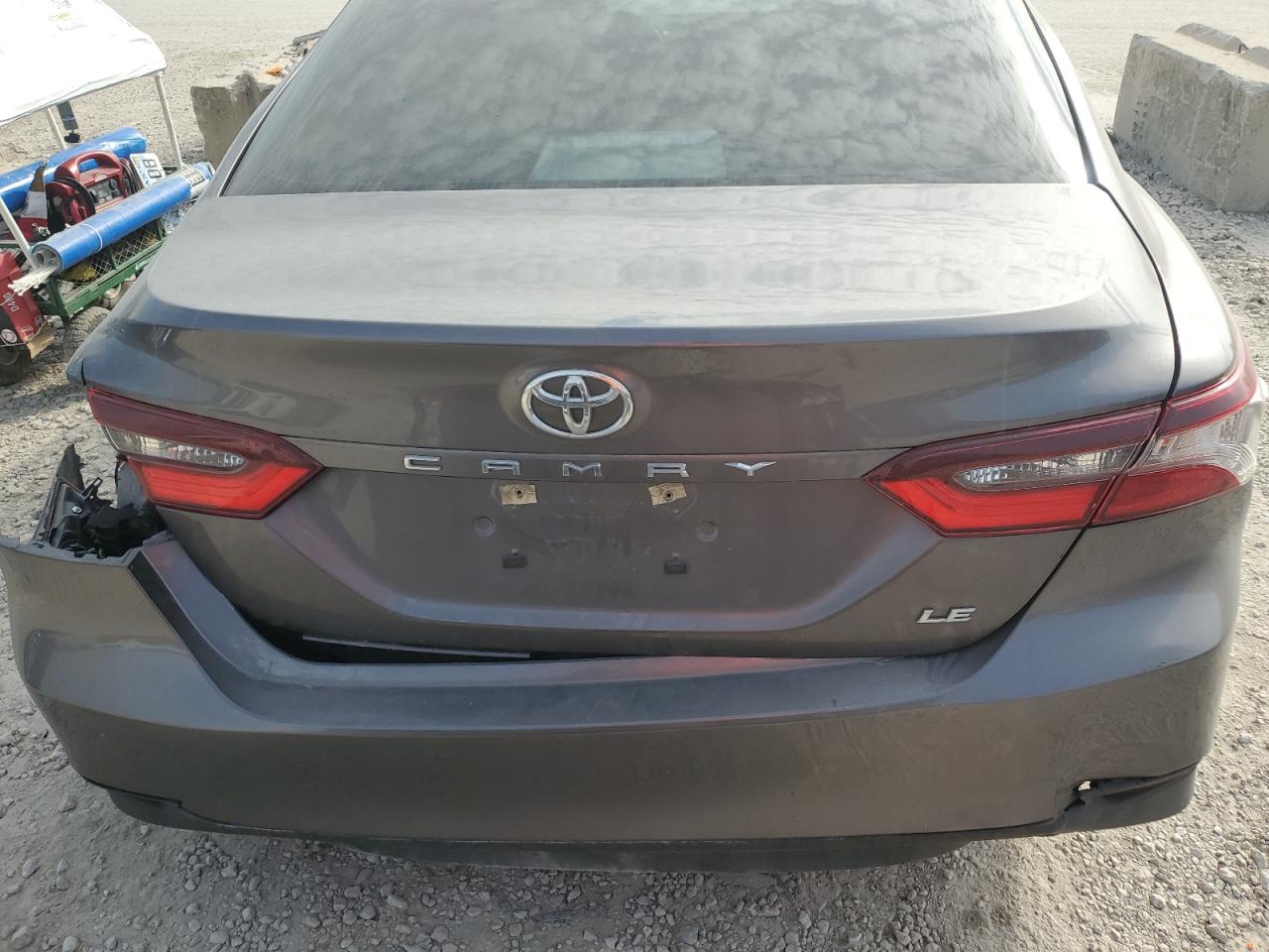 2022 Toyota Camry Le VIN: 4T1C11AK6NU698464 Lot: 81986615