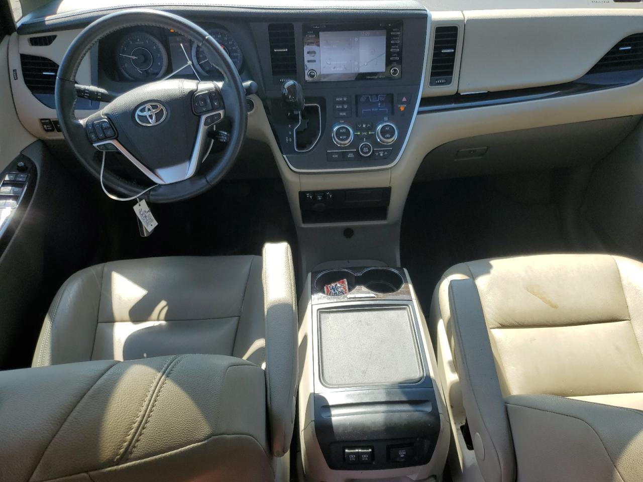 2020 Toyota Sienna Xle VIN: 5TDYZ3DC7LS054587 Lot: 84634565