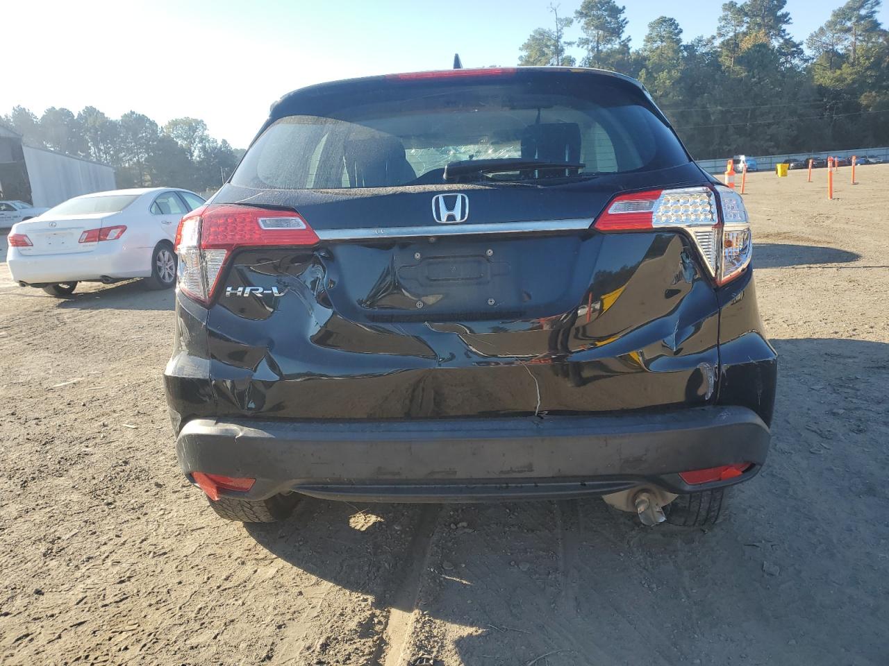 2022 Honda Hr-V Lx VIN: 3CZRU5H30NM743778 Lot: 82434275