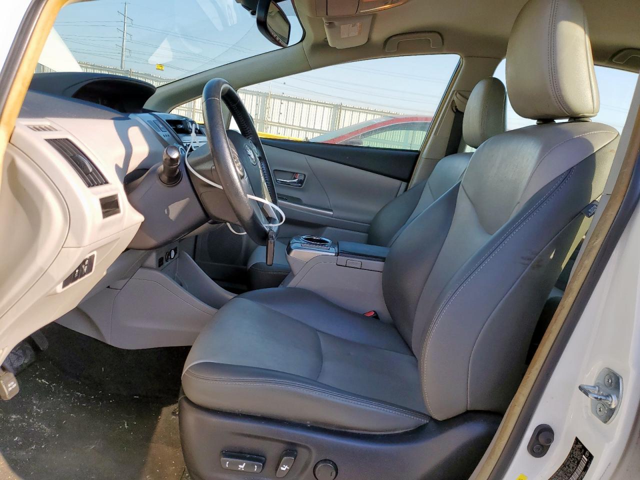 2017 Toyota Prius V VIN: JTDZN3EU5HJ068967 Lot: 85190965