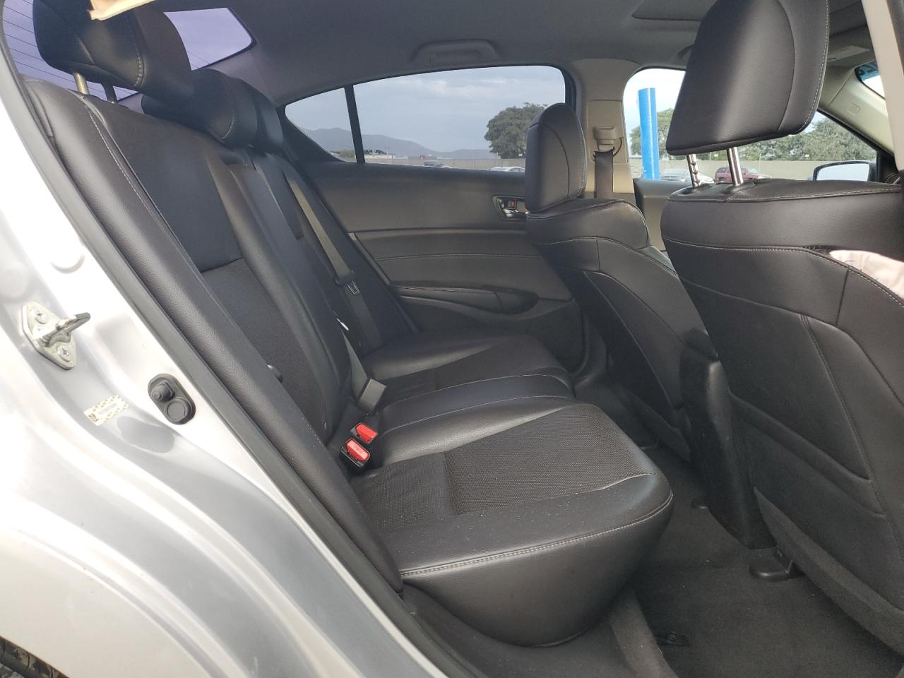 2013 Acura Ilx 24 Premium VIN: 19VDE2E55DE000956 Lot: 85584625