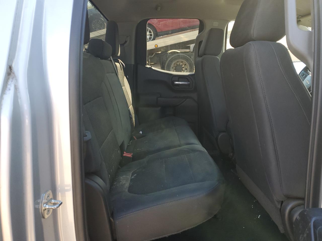 2019 Chevrolet Silverado K1500 Custom VIN: 1GCRYBEH9KZ327814 Lot: 82382315