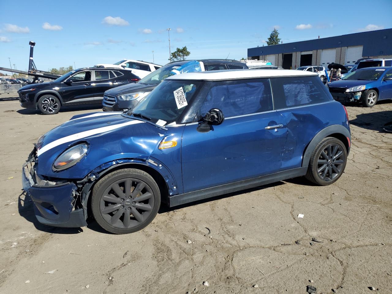 MINI COOPER 2016. Lot# 84736905. VIN WMWXP5C5XG2D13540. Photo 1