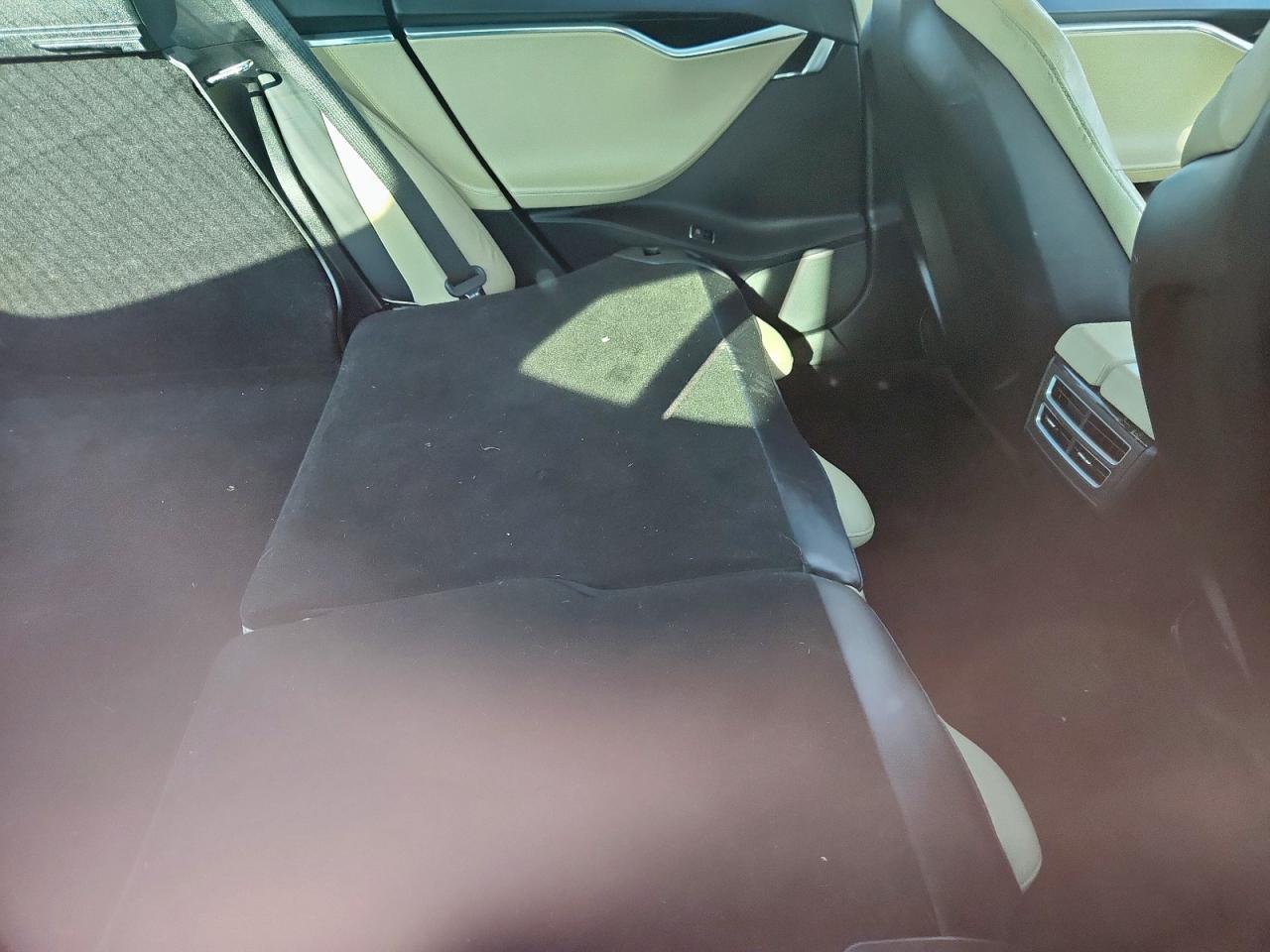 2013 Tesla Model S VIN: 5YJSA1CN4DFP13171 Lot: 84973345