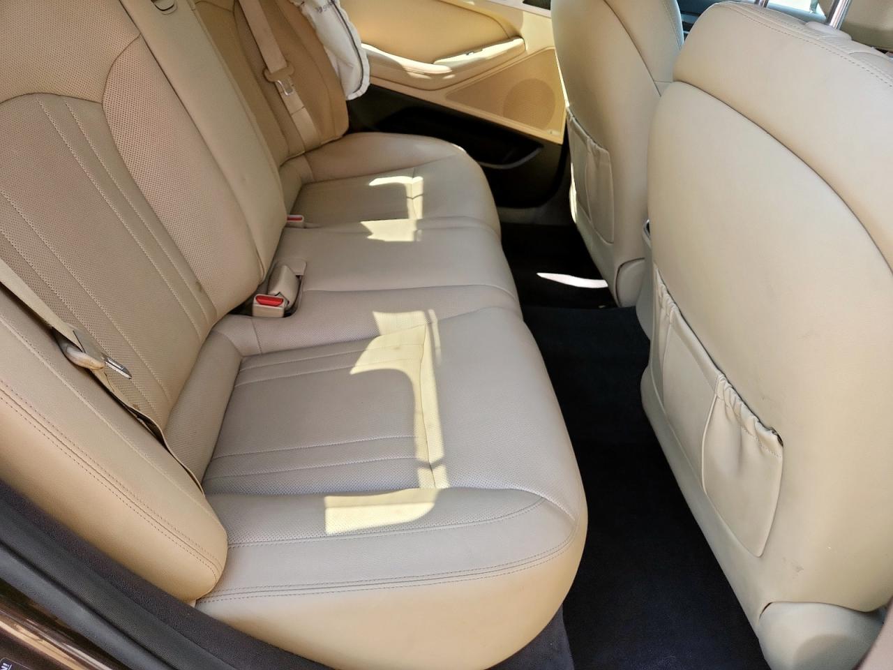 2015 Hyundai Genesis 3.8L VIN: KMHGN4JE1FU057757 Lot: 85305145