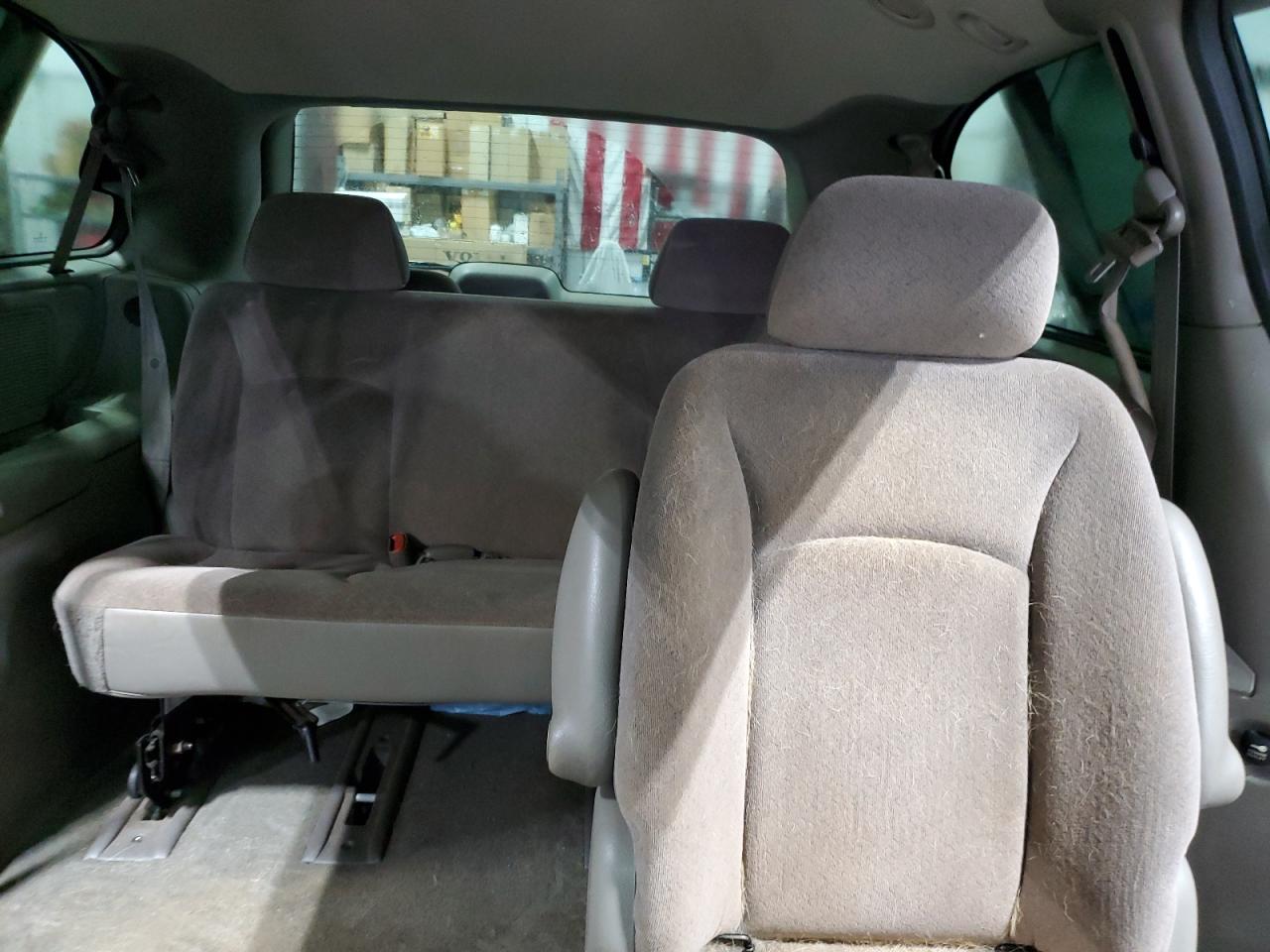 2003 Chrysler Town & Country Lx VIN: 2C4GP44L03R266215 Lot: 89824885