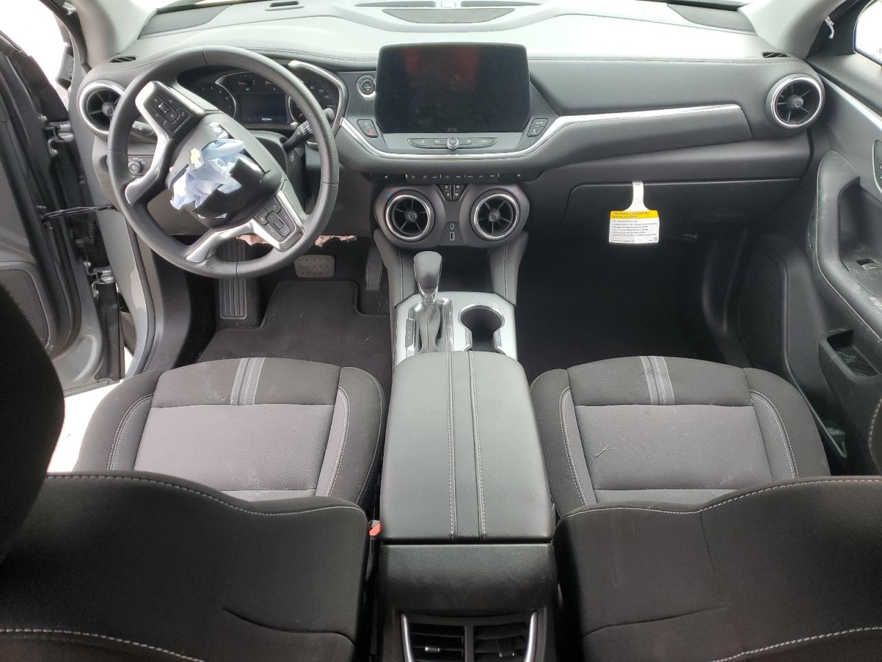 2025 Chevrolet Blazer 2Lt VIN: 3GNKBHR42SS230438 Lot: 89646135