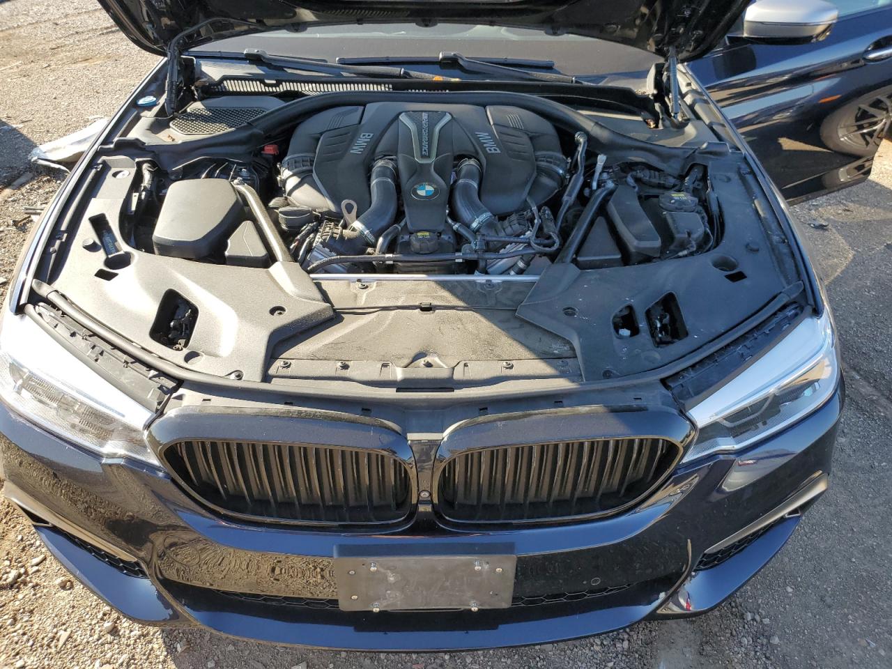 2018 BMW M550Xi VIN: WBAJB9C57JG463818 Lot: 86098125