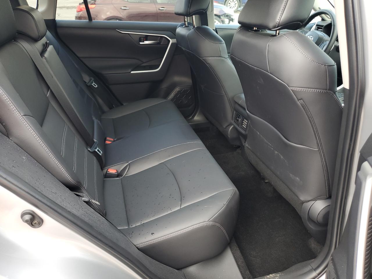 2025 Toyota Rav4 Xle Premium VIN: 2T3A1RFV9SW529888 Lot: 84890285