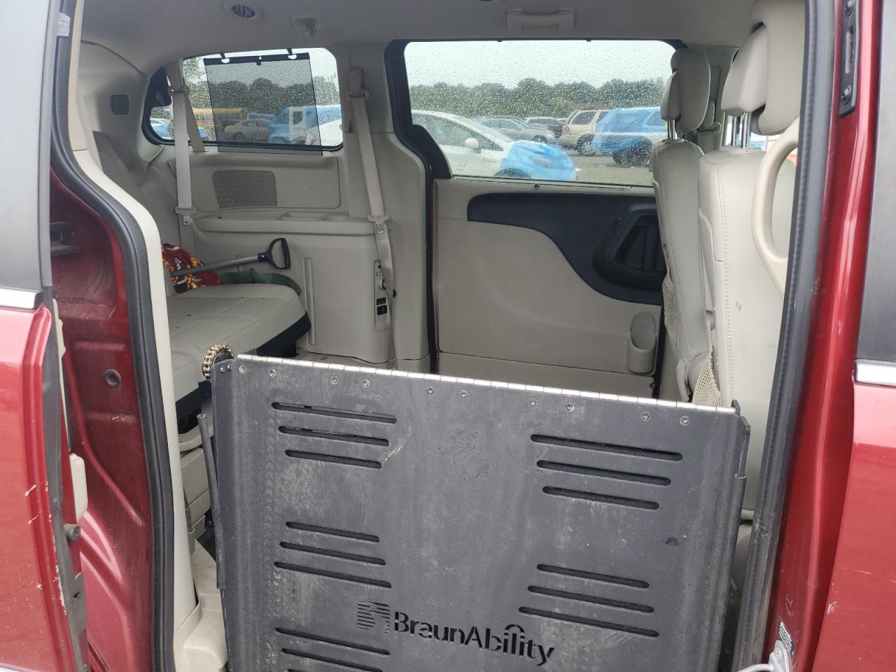 2016 Chrysler Town & Country Touring L VIN: 2C4RC1CG1GR303446 Lot: 86295885