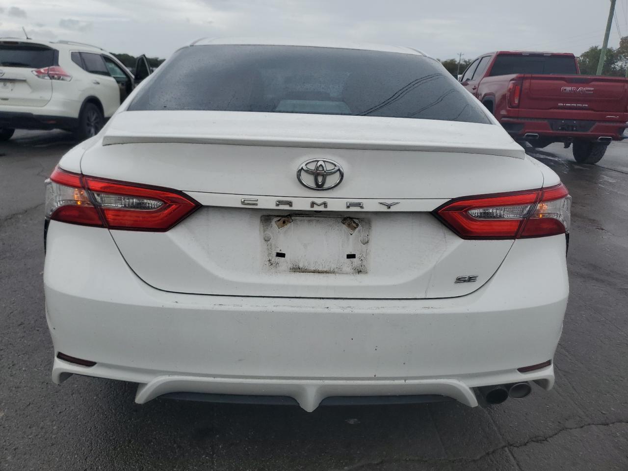 2018 Toyota Camry L VIN: 4T1B11HK3JU554947 Lot: 82200295