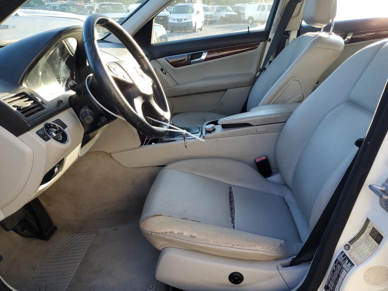 2011 Mercedes-Benz C 300 VIN: WDDGF5EB7BA510319 Lot: 71832155