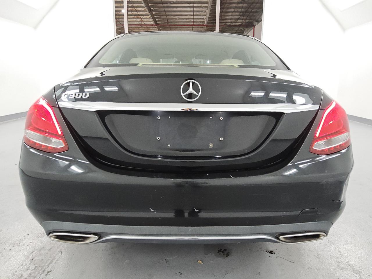 2017 Mercedes-Benz C 300 VIN: 55SWF4JB1HU203913 Lot: 80762855