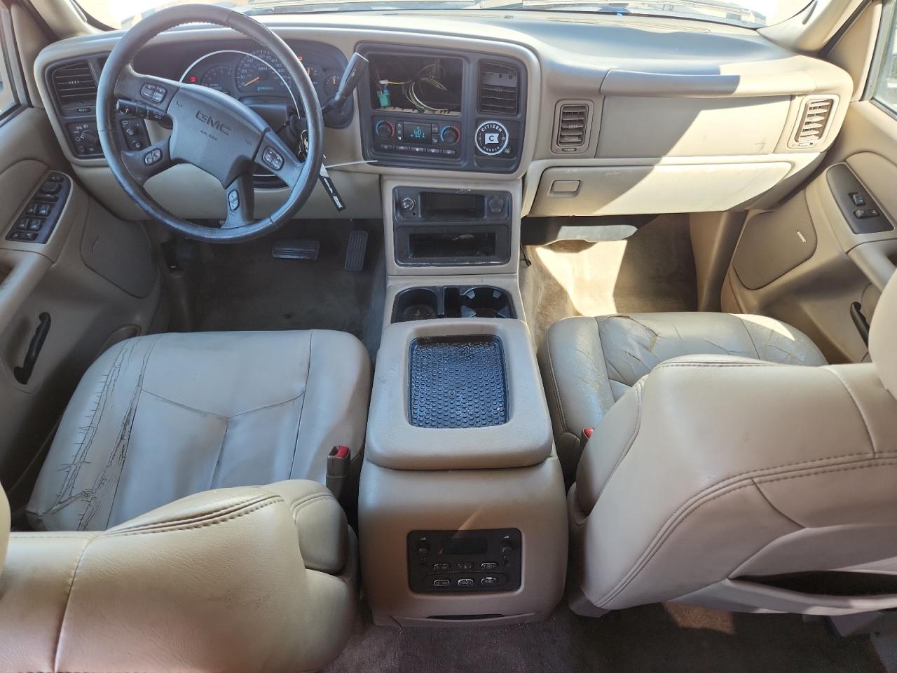 2005 GMC Yukon Xl C1500 VIN: 1GKEC16Z05J188128 Lot: 89737455