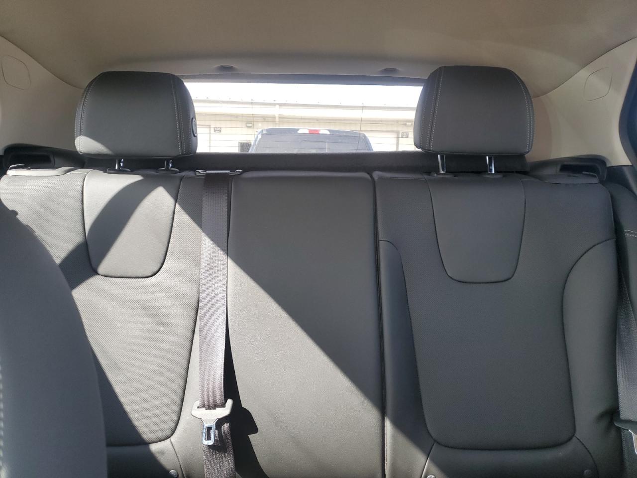 2024 Buick Encore Gx Sport Touring VIN: KL4AMESLXRB086121 Lot: 87005535