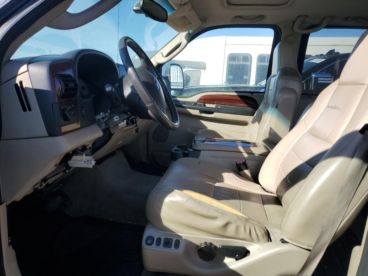 2005 Ford F350 Srw Super Duty VIN: 1FTWW31P75EA28247 Lot: 82009655