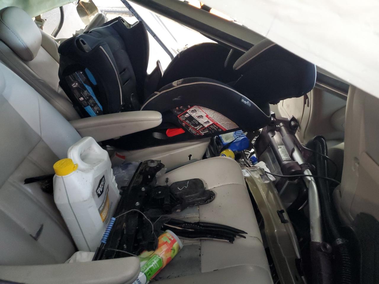 2008 Chrysler Town & Country Touring VIN: 2A8HR54P18R658384 Lot: 89918855