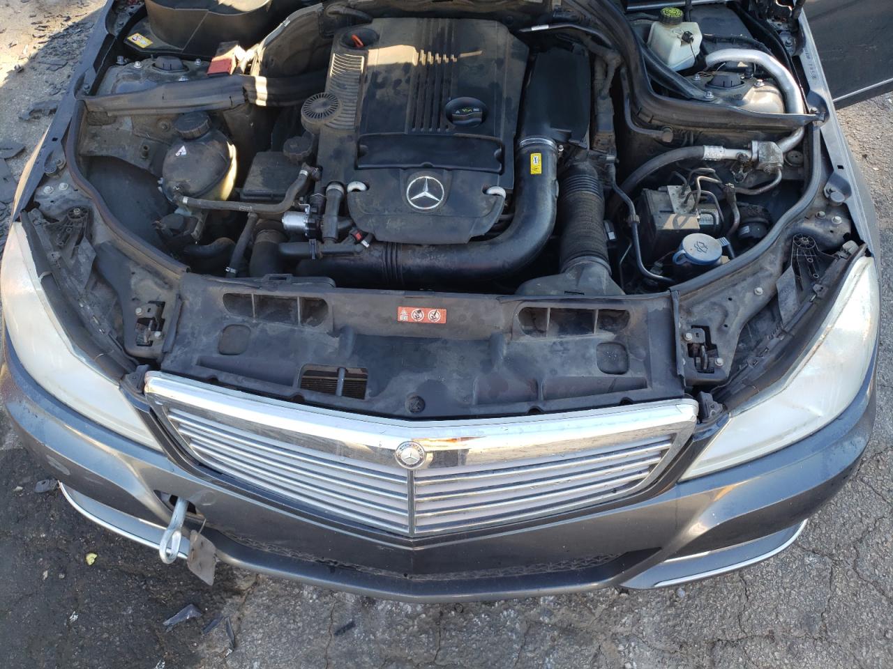 2013 Mercedes-Benz C 250 VIN: WDDGF4HB8DR285497 Lot: 89486085