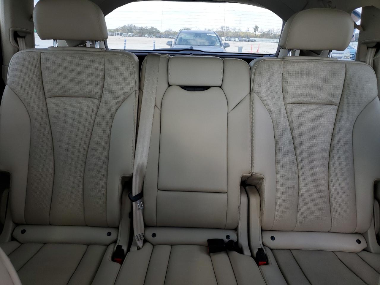 2019 Audi Q7 Premium Plus VIN: WA1LHAF72KD044247 Lot: 82551235