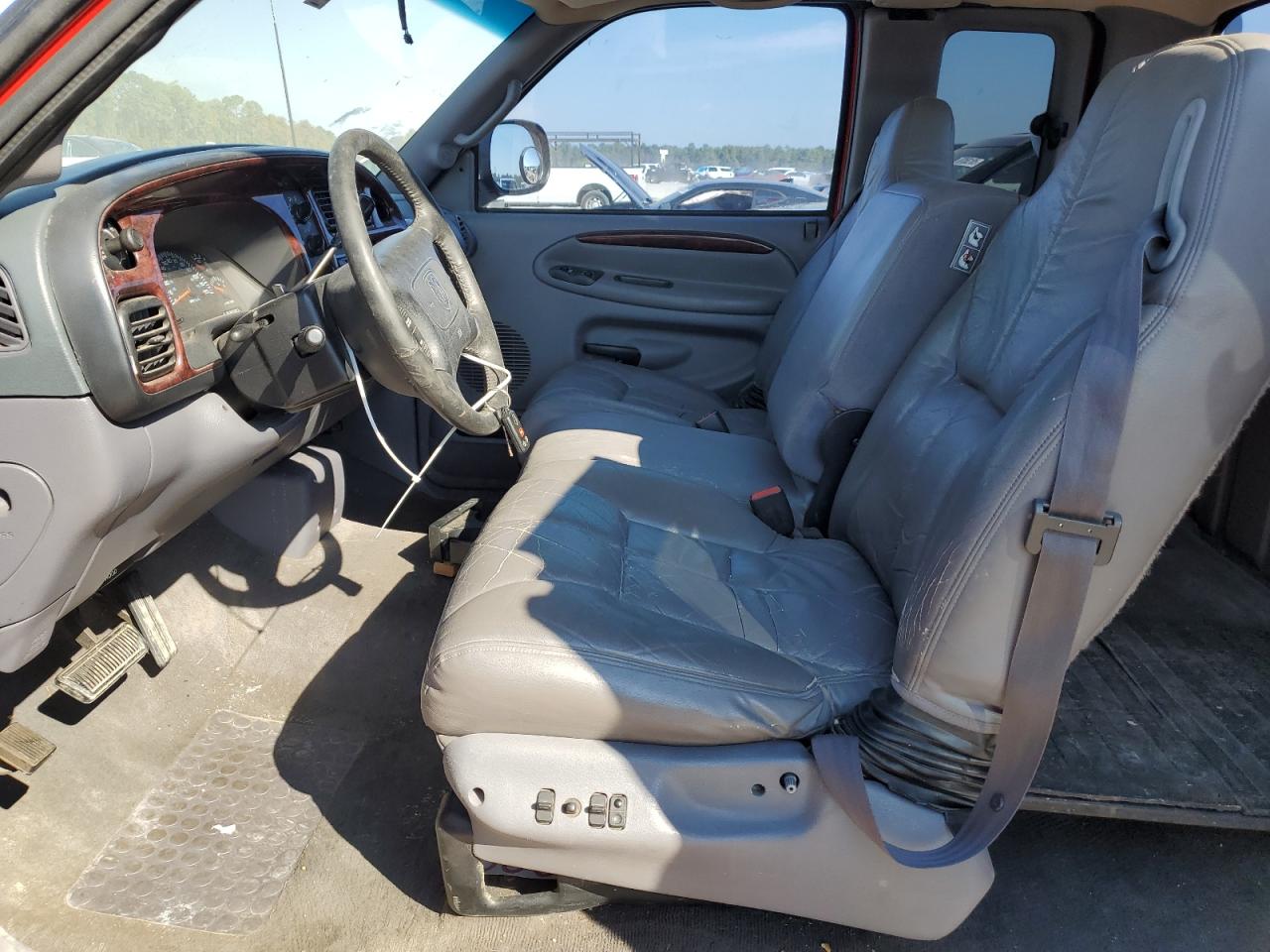 1998 Dodge Ram 2500 VIN: 1B7KC23D4WJ140338 Lot: 87058165