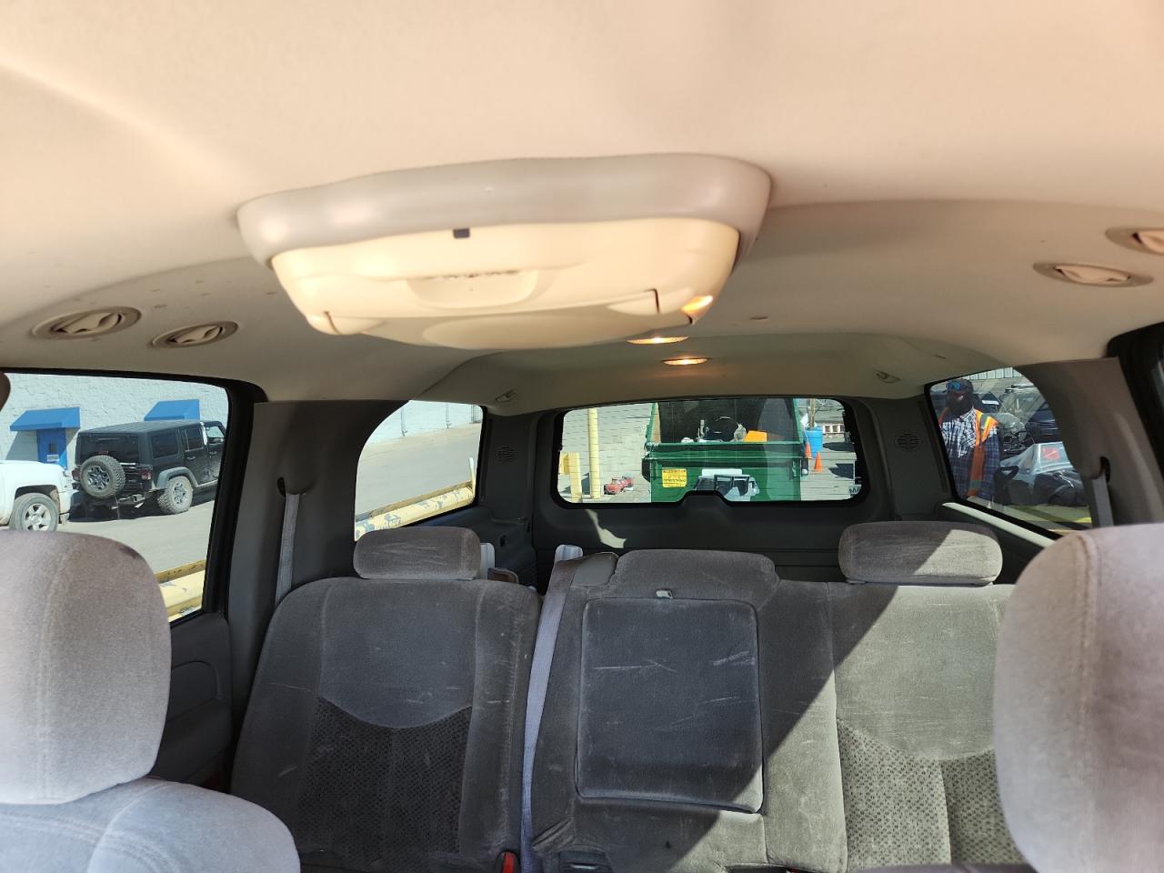 2005 Chevrolet Suburban C1500 VIN: 3GNEC16Z45G119298 Lot: 84913815