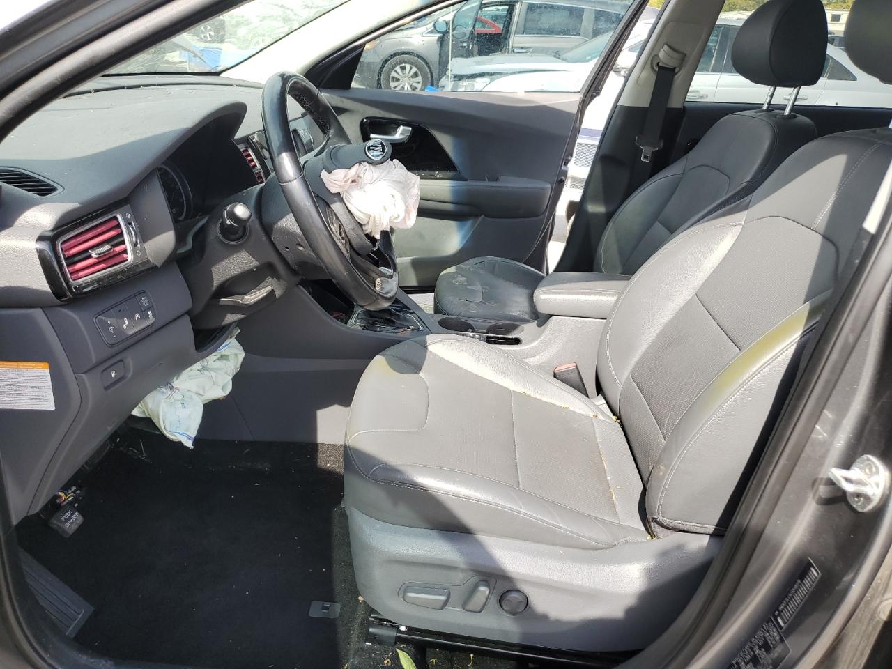 2018 Kia Niro Touring VIN: KNDCE3LC9J5108076 Lot: 81963835