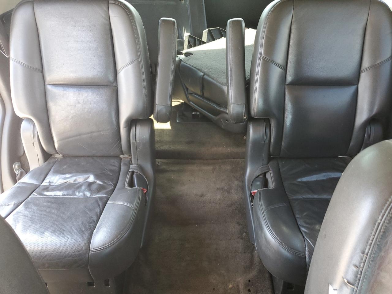 2011 GMC Yukon Denali VIN: 1GKS1EEFXBR345832 Lot: 82387665