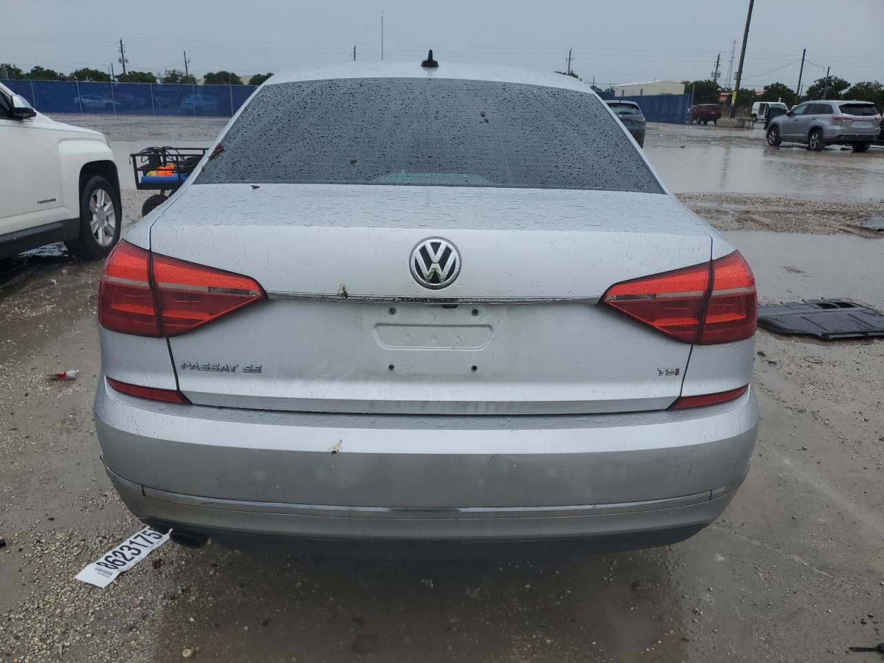 2016 Volkswagen Passat Se VIN: 1VWBT7A30GC011555 Lot: 86231755