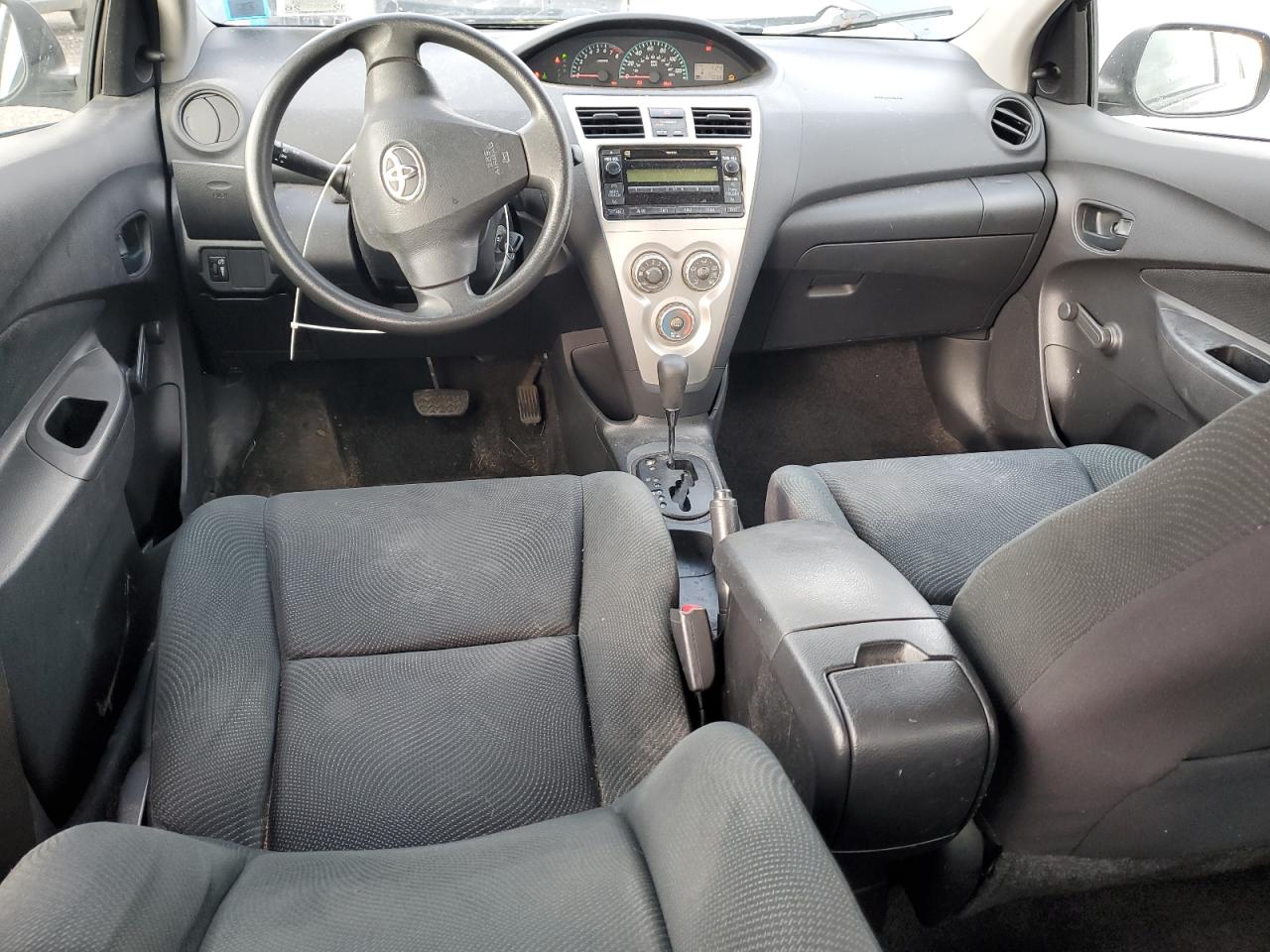 2009 Toyota Yaris VIN: JTDBT903894041979 Lot: 87361875