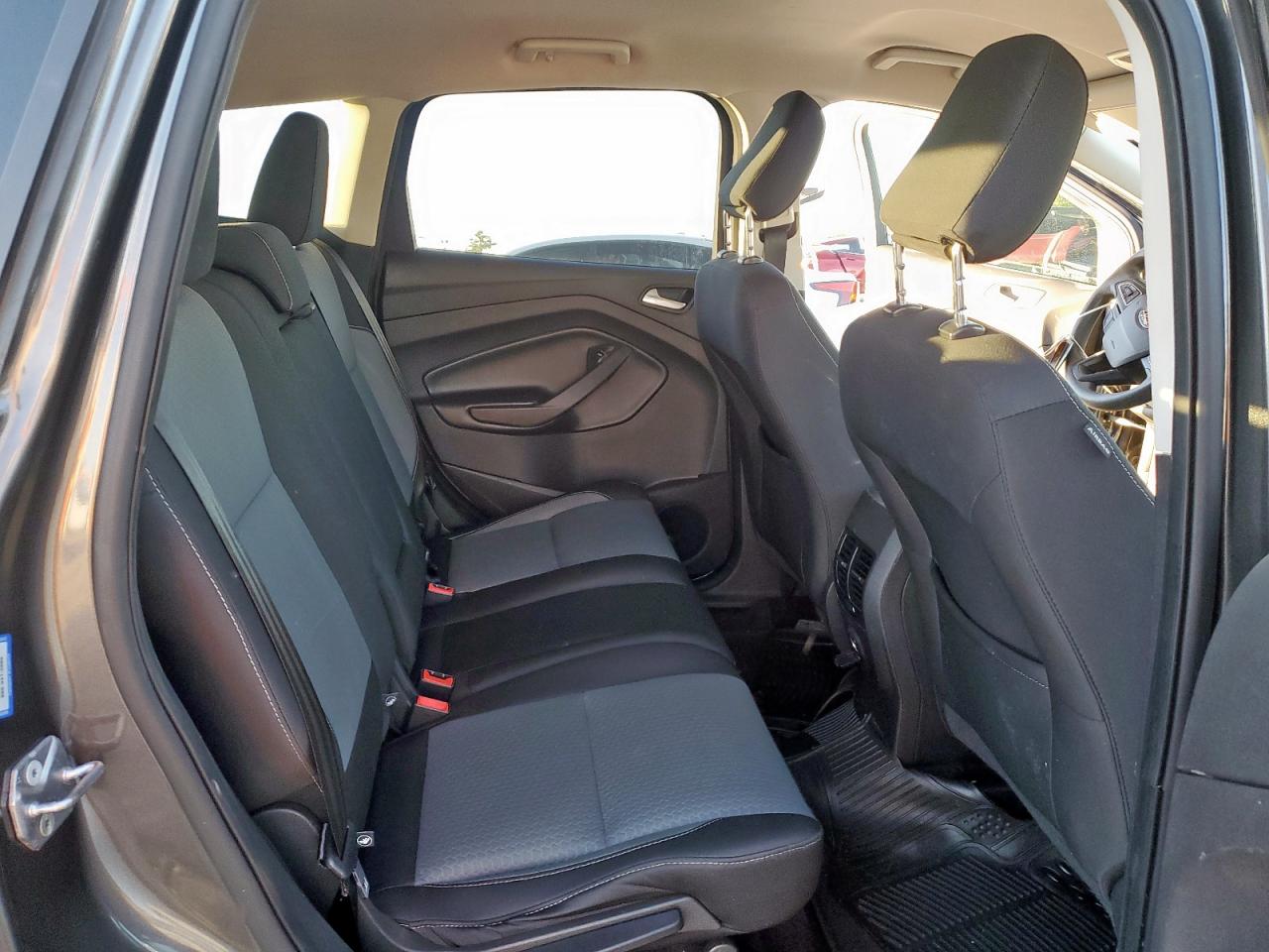 2019 Ford Escape Se VIN: 1FMCU9GD9KUB38299 Lot: 86814875