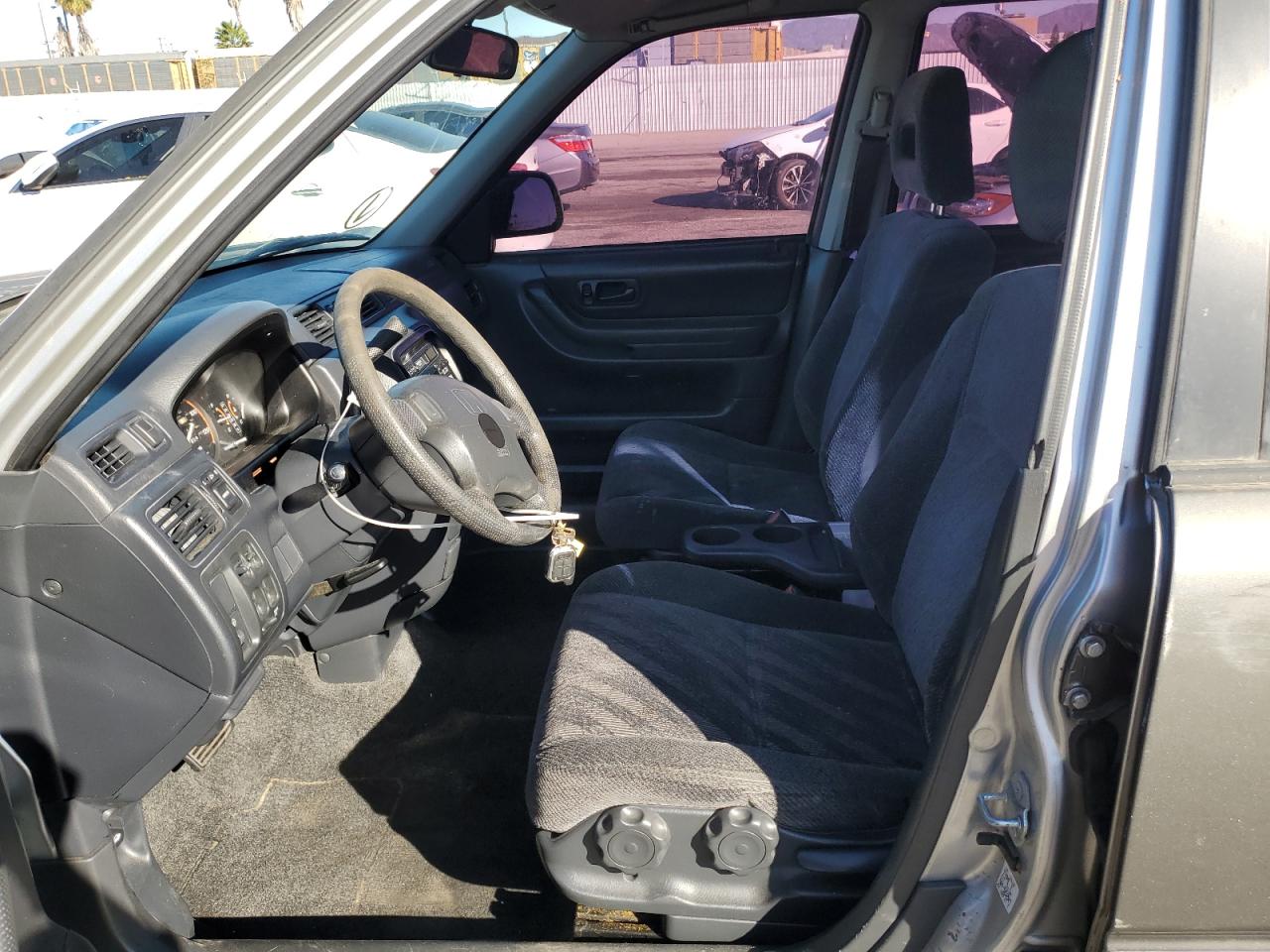 2000 Honda Cr-V Lx VIN: JHLRD2846YC018143 Lot: 85406615