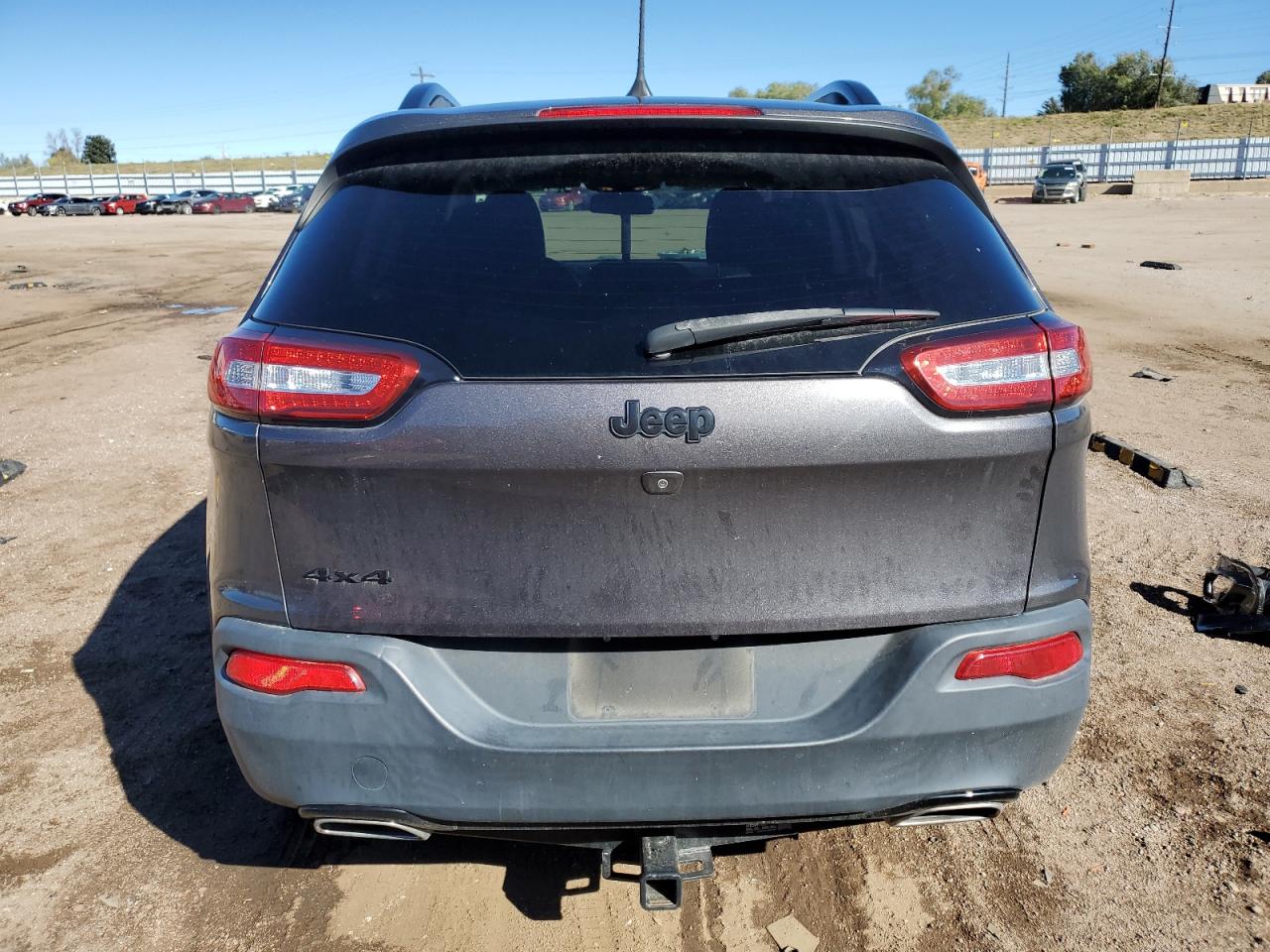 2018 Jeep Cherokee Latitude VIN: 1C4PJMCX8JD521456 Lot: 82493505