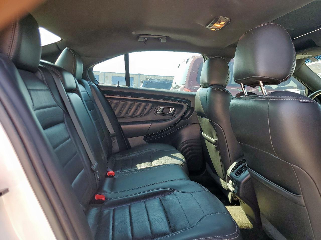 2014 Ford Taurus Sho VIN: 1FAHP2KT2EG108836 Lot: 82294665