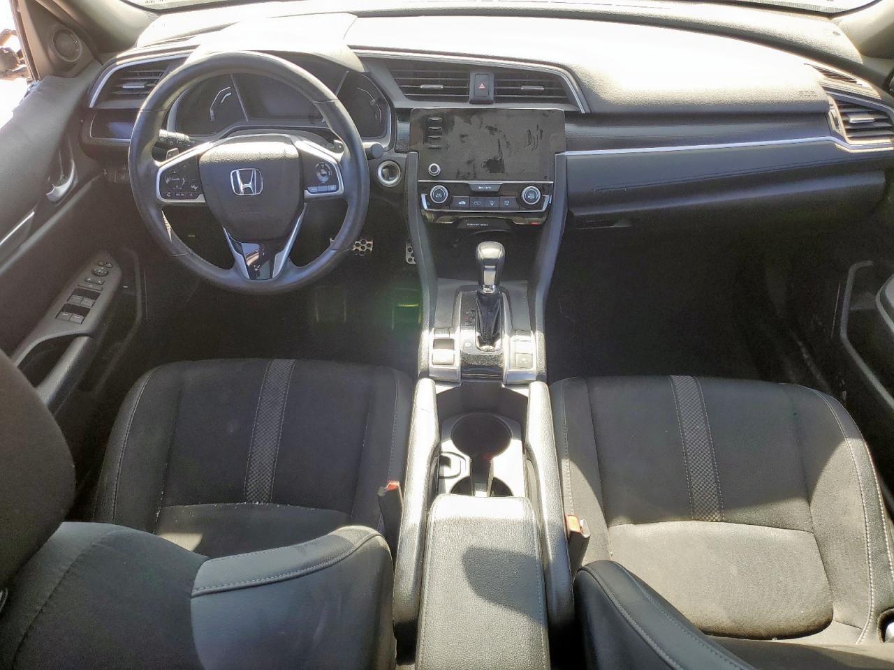 2020 Honda Civic Sport VIN: 19XFC2F88LE018557 Lot: 82403535