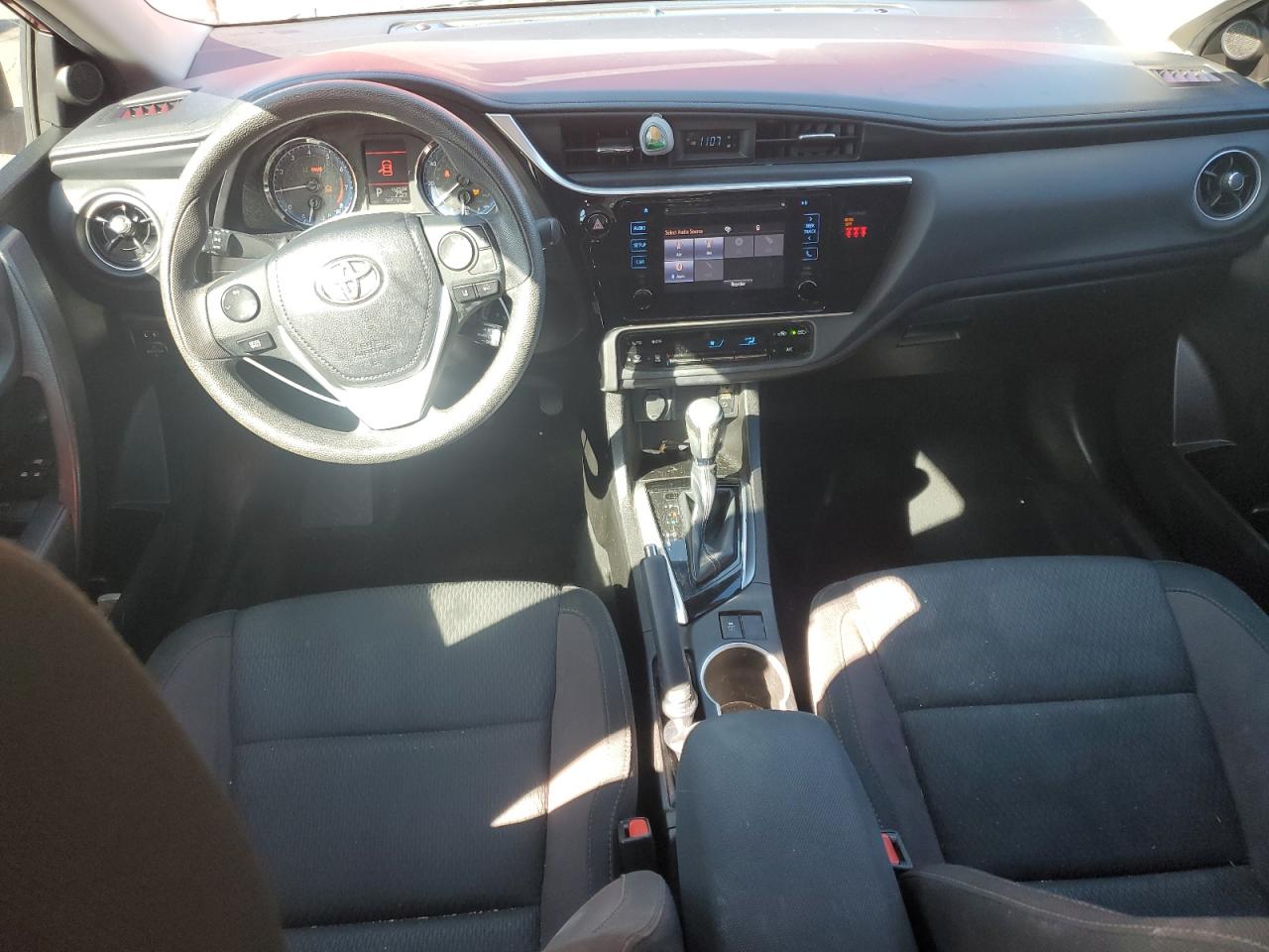 2019 Toyota Corolla L VIN: 5YFBURHE9KP949153 Lot: 82390205