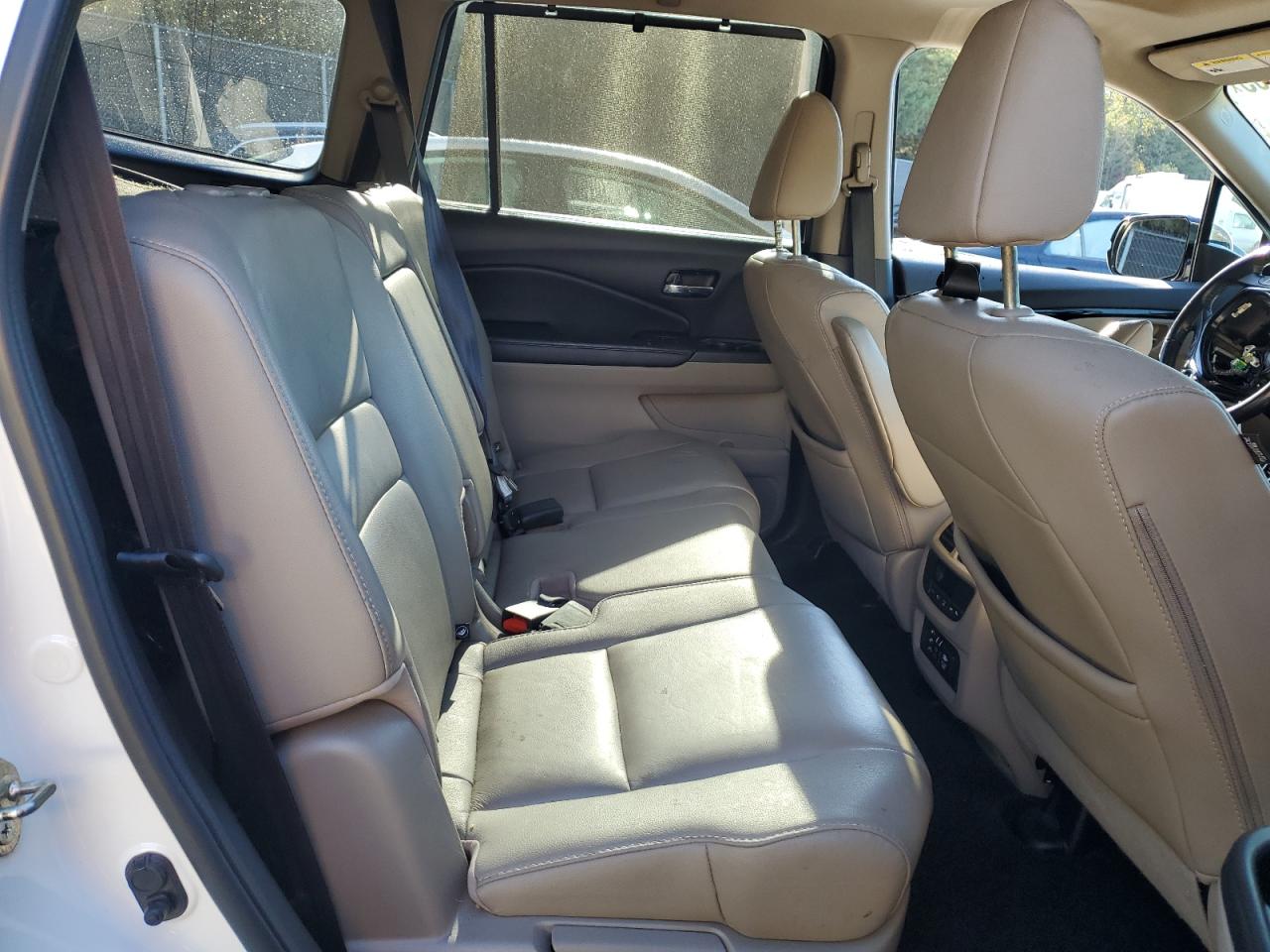 2017 Honda Pilot Touring VIN: 5FNYF5H94HB013056 Lot: 86686885