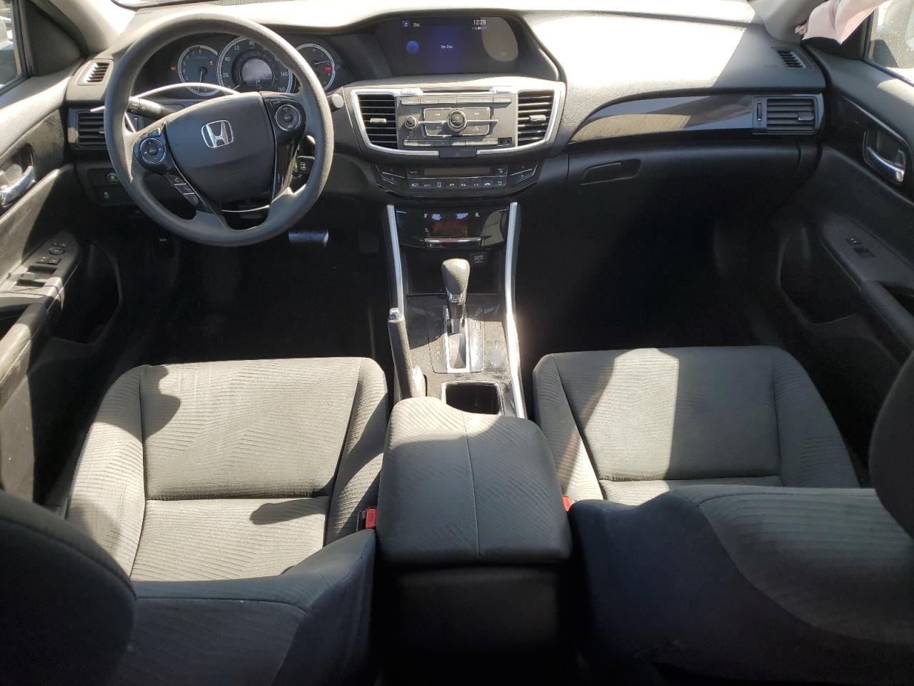 2017 Honda Accord Lx VIN: 1HGCR2F34HA186102 Lot: 82062845