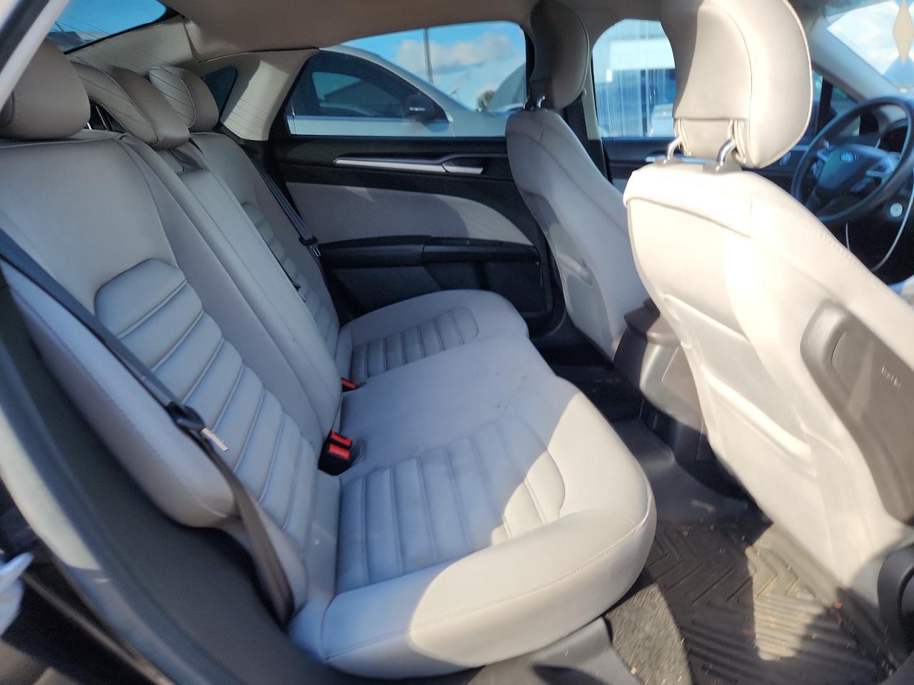 2014 Ford Fusion S VIN: 1FA6P0G74E5363894 Lot: 90054555