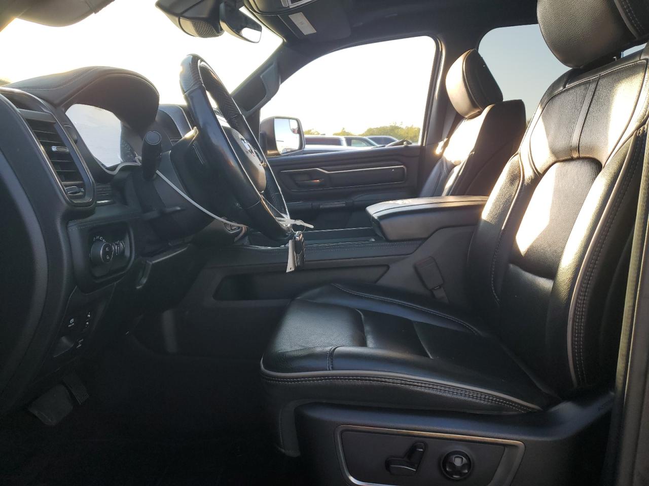 2020 Ram 1500 Limited VIN: 1C6SRFHT2LN275884 Lot: 90376495