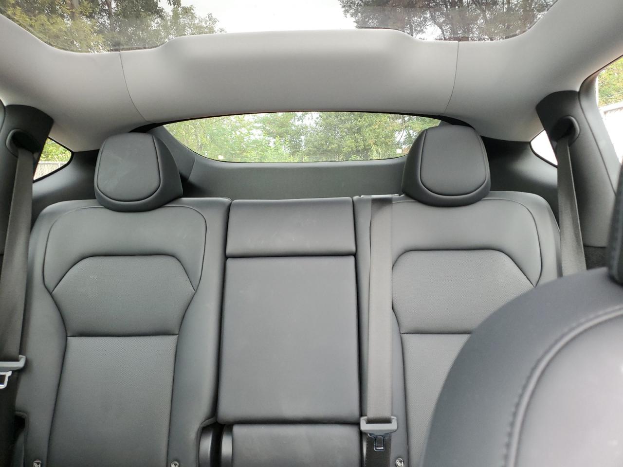 2026 Tesla Model Y VIN: 7SAYGDEE5TF372355 Lot: 84994685