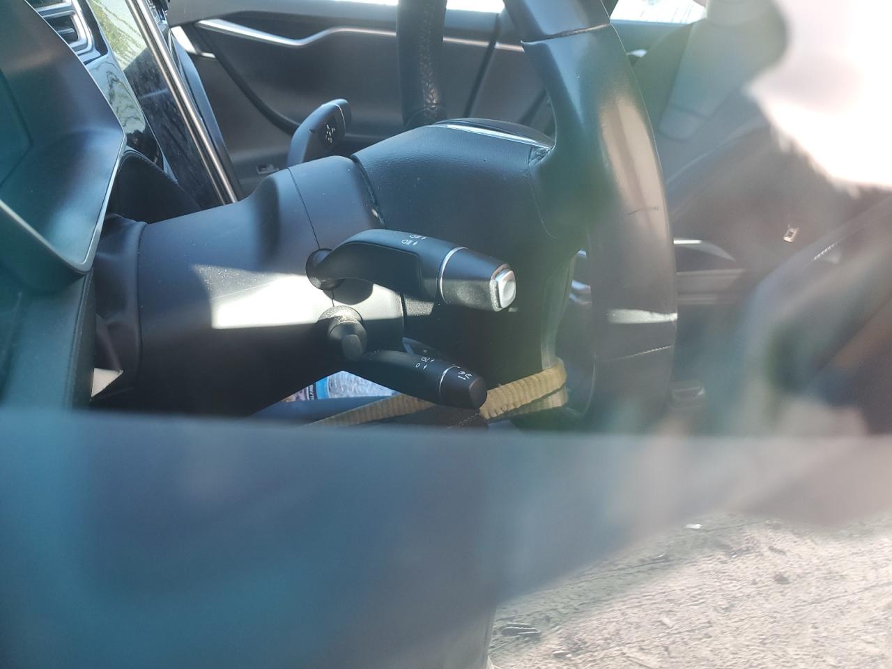 2017 Tesla Model S VIN: 5YJSA1E19HF201163 Lot: 84812655