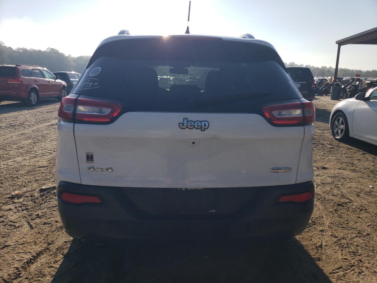 2016 Jeep Cherokee Latitude VIN: 1C4PJMCB2GW263890 Lot: 85286545