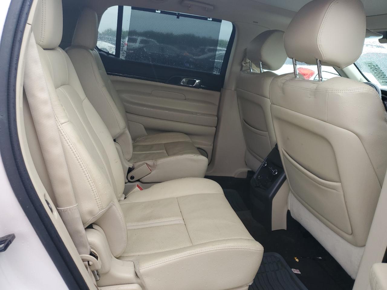 2016 Lincoln Mkt VIN: 2LMHJ5AT4GBL01854 Lot: 81888965