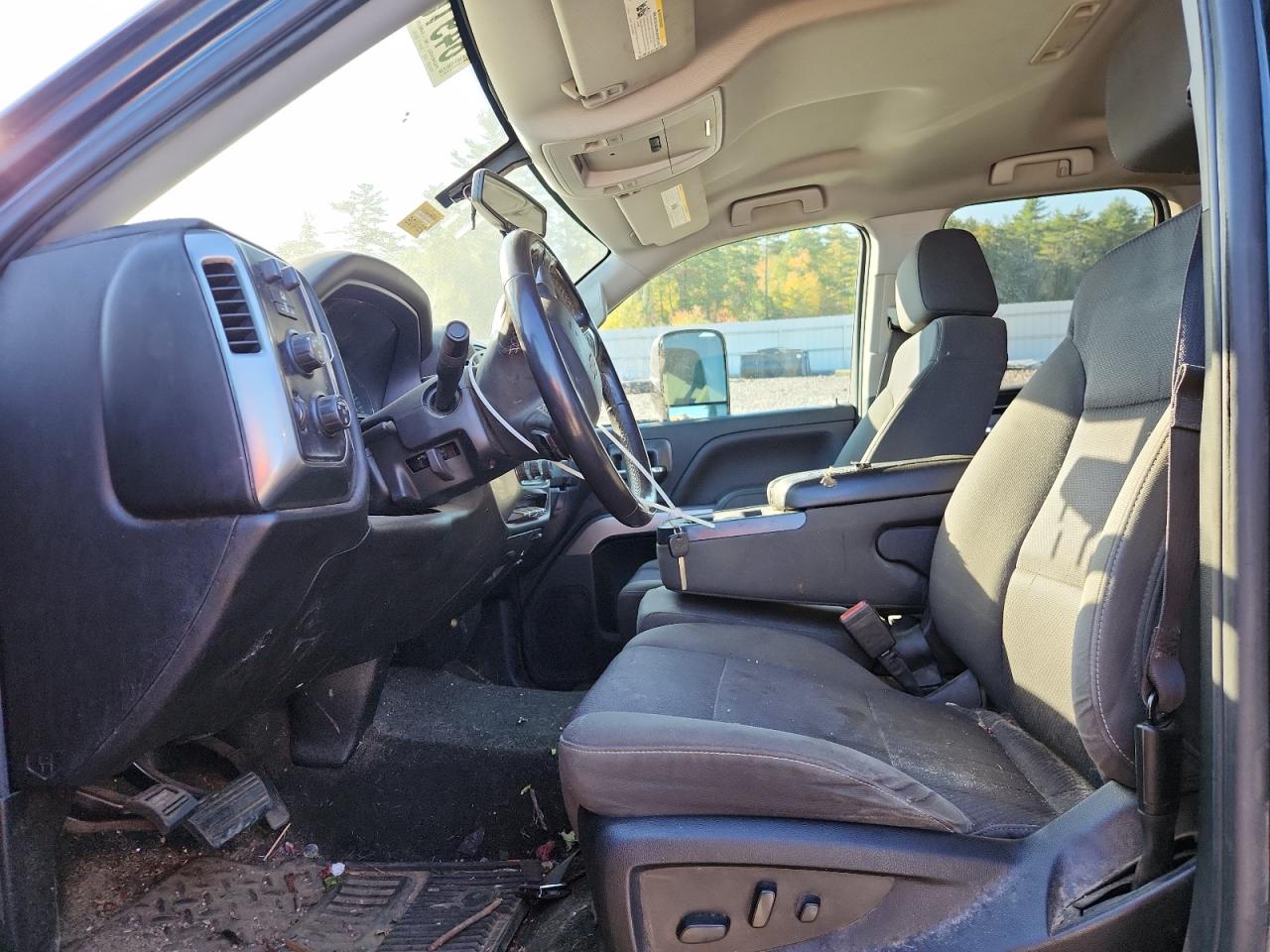 2018 Chevrolet Silverado K1500 Lt VIN: 1GCVKREC4JZ239703 Lot: 84910215