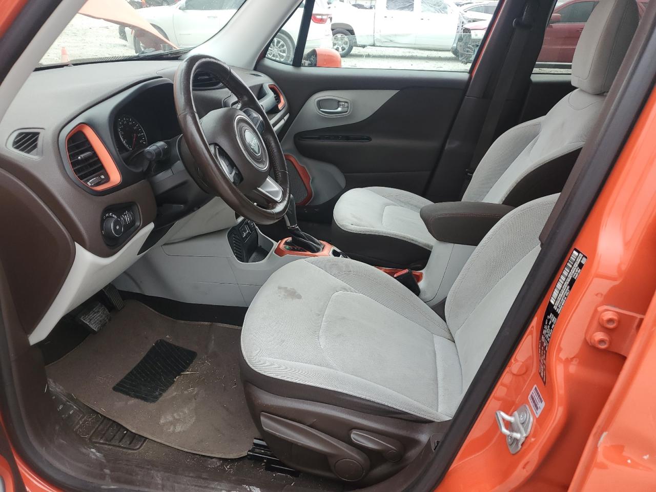 2015 Jeep Renegade Latitude VIN: ZACCJABT0FPB58690 Lot: 82327615