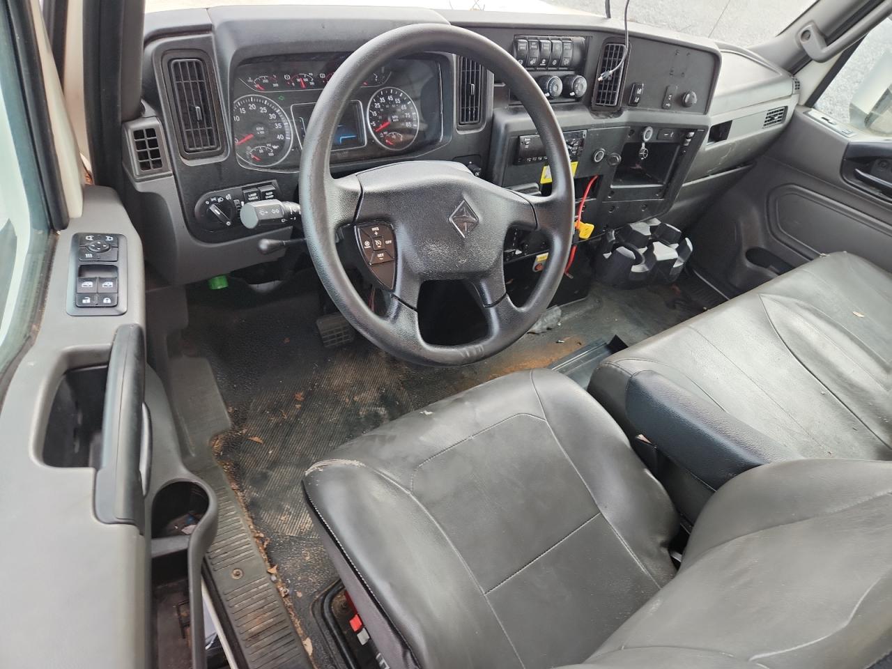 2020 International Mv607 - Box Truck VIN: 3HAEUMML2LL227246 Lot: 84624635