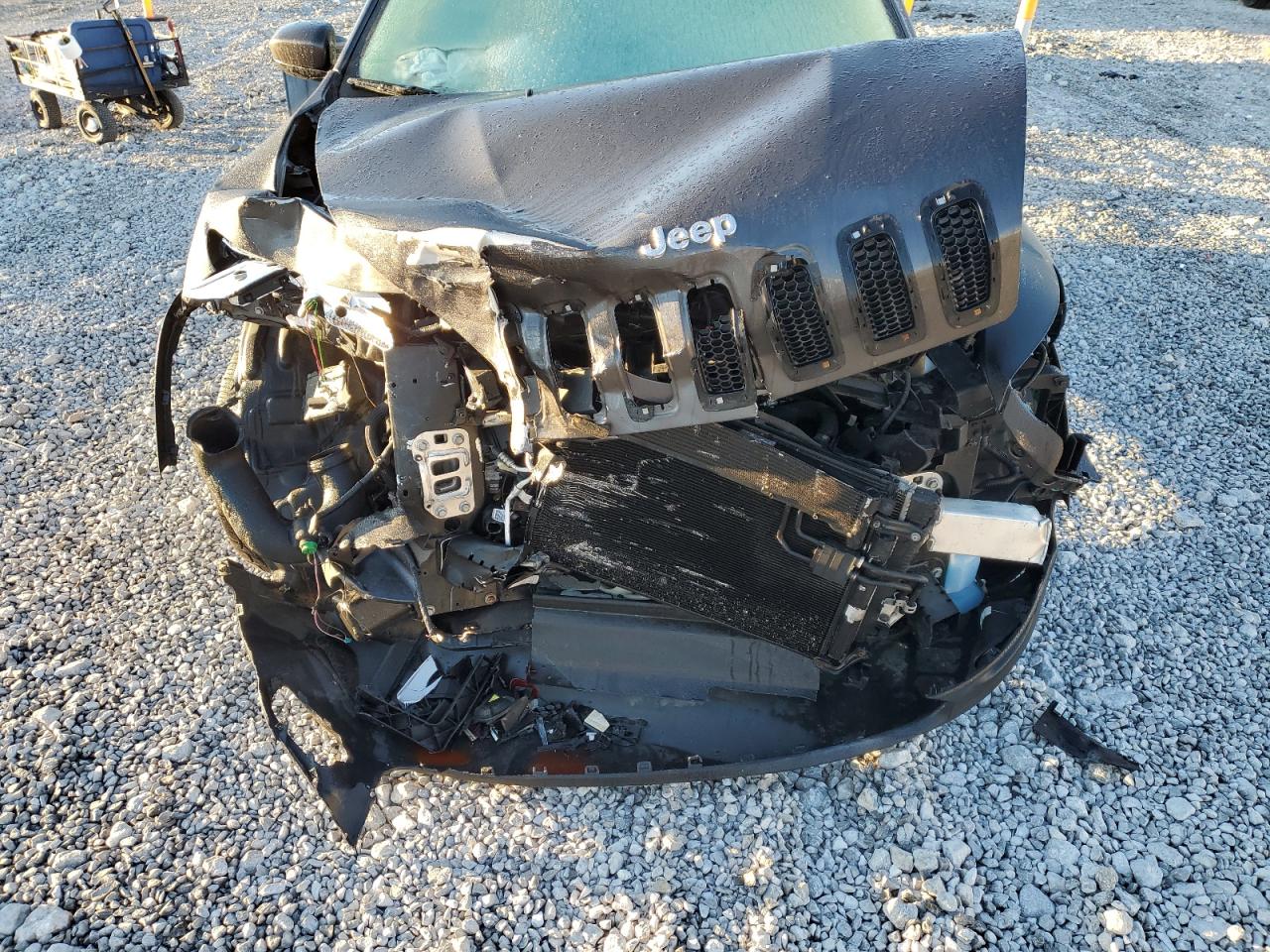 2017 Jeep Cherokee Latitude VIN: 1C4PJMCS1HW505859 Lot: 86080705