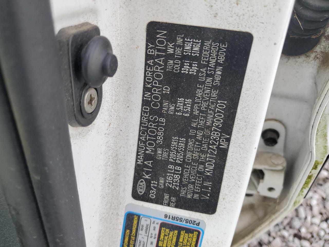 2011 Kia Soul + VIN: KNDJT2A23B7300701 Lot: 85717345